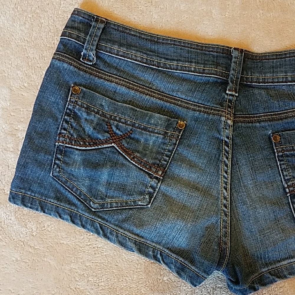 Shorts 💙 - Picture 4 of 8